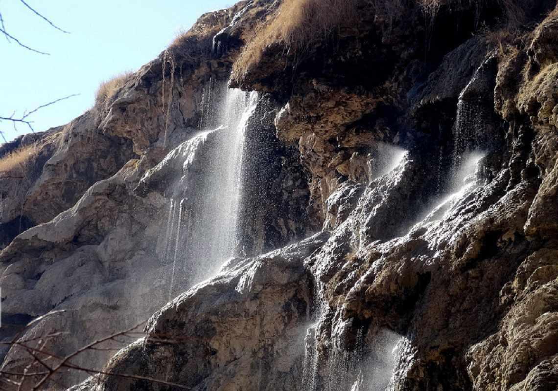 آبشار کمردوغ